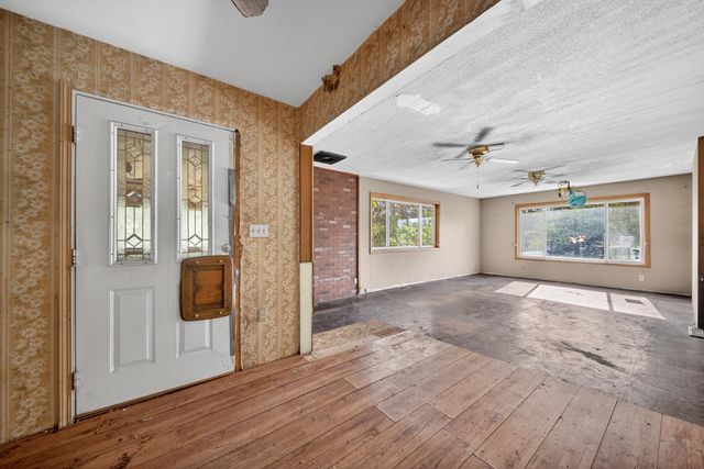 611 S Farr Rd, Spokane Valley, WA 99206