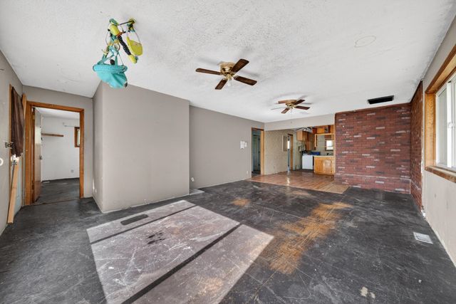 611 S Farr Rd, Spokane Valley, WA 99206