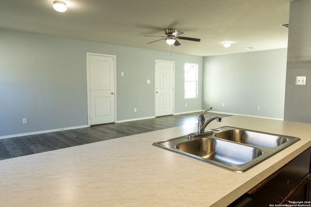 5907 Lady, San Antonio, TX 78242