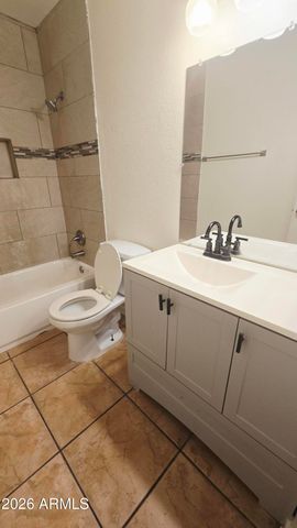 4431 N 53rd Lane 4, Phoenix, AZ 85031