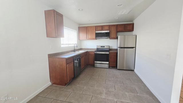 4431 N 53rd Lane 4, Phoenix, AZ 85031