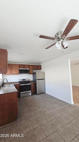 4431 N 53rd Lane 4, Phoenix, AZ 85031