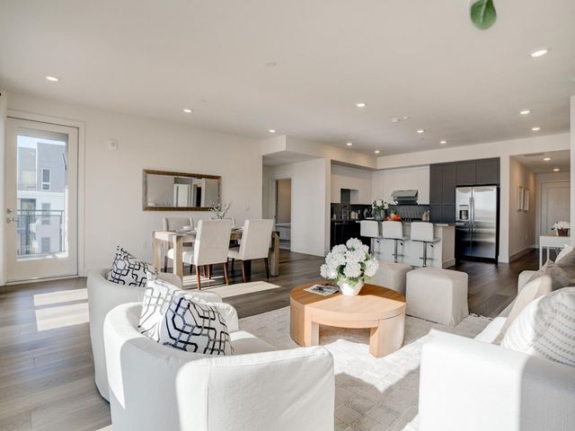 3512 Vision Cmn 420, Fremont, CA 94538