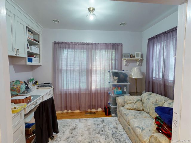 15 Woodbine Road, Irvington, NY 10533