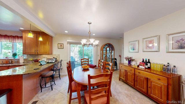 15 Woodbine Road, Irvington, NY 10533