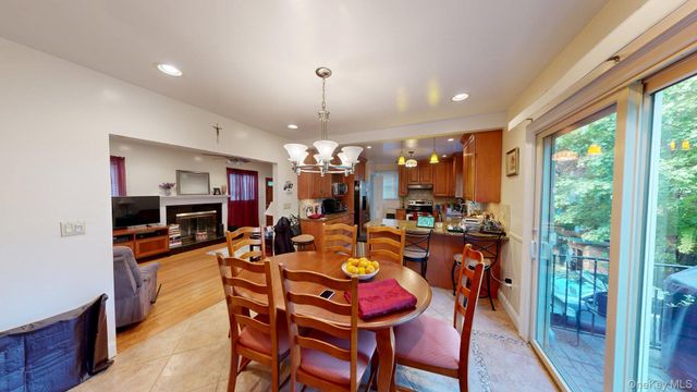 15 Woodbine Road, Irvington, NY 10533