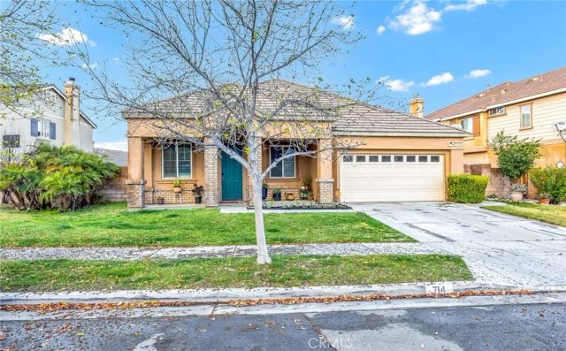 714 Suncup Circle, Hemet, CA 92543