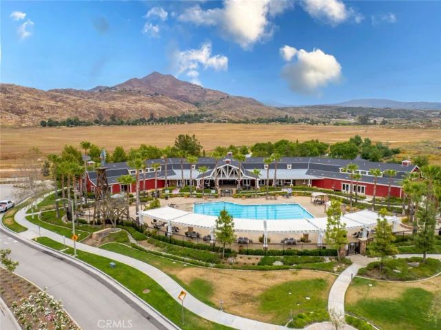 714 Suncup Circle, Hemet, CA 92543