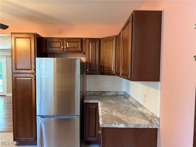 3525 Lakeview Boulevard, Stow, OH 44224