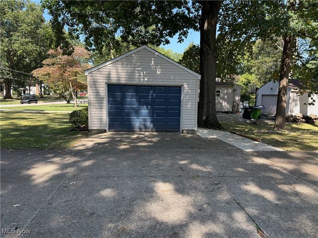 3525 Lakeview Boulevard, Stow, OH 44224