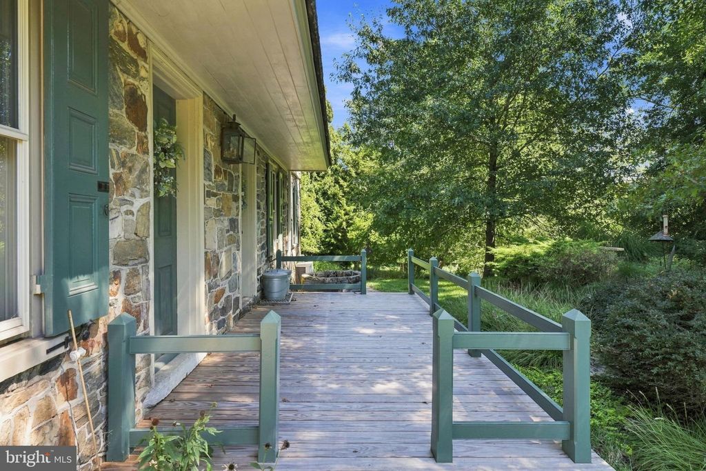 617 WESTBOURNE RD, West Chester, PA 19382 — photo 4