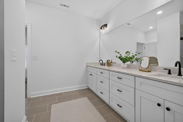 124 Dewey Road, Lilburn, GA 30047
