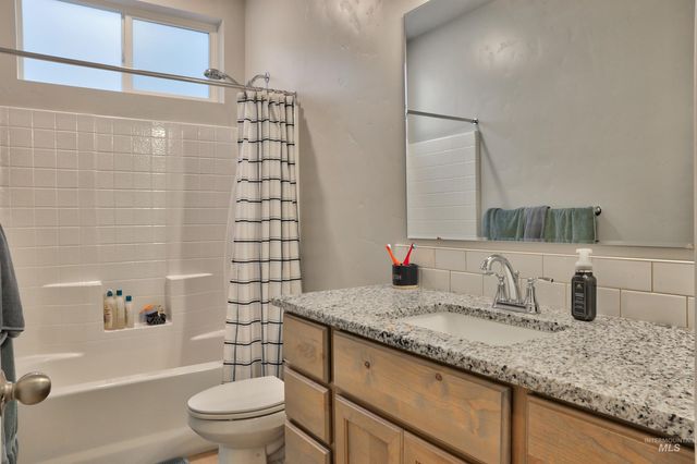 12737 S S Arezzo Way, Nampa, ID 83686