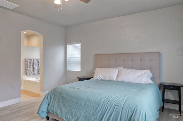 12737 S S Arezzo Way, Nampa, ID 83686