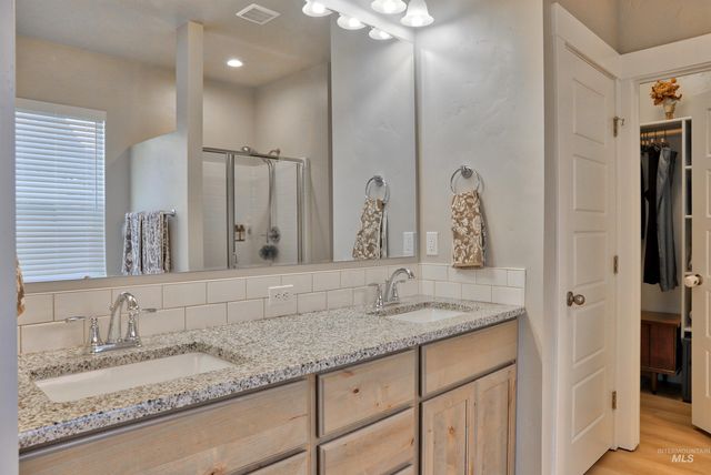 12737 S S Arezzo Way, Nampa, ID 83686