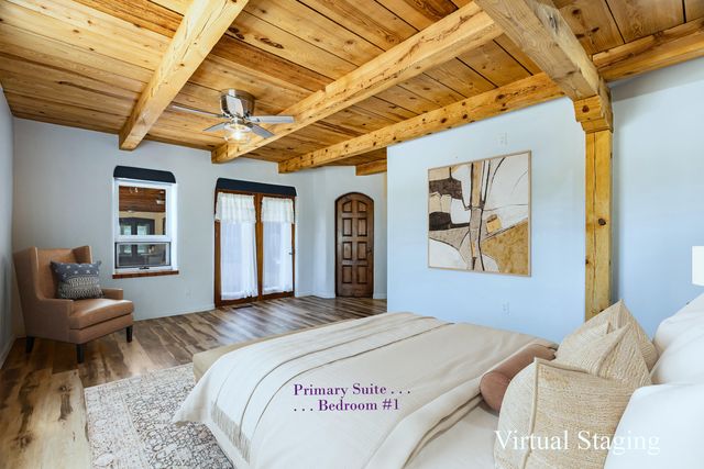 1718 Avenida Las Campanas NW, Los Ranchos, NM 87107