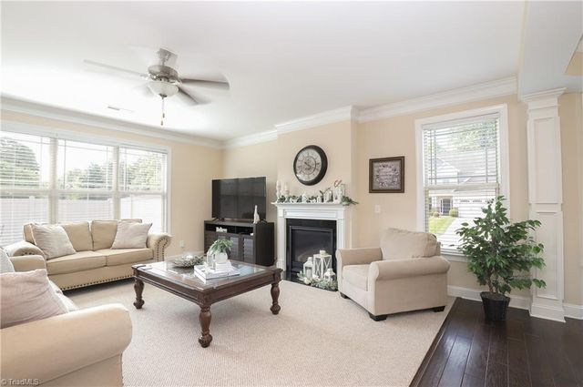 2689 Lamplight Circle, High Point, NC 27265