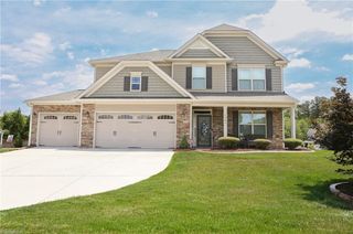 2689 Lamplight Circle, High Point, NC 27265