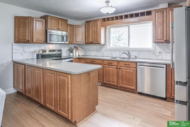 4412 Grover Street, Omaha, NE 68105