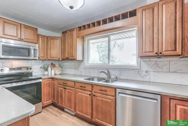4412 Grover Street, Omaha, NE 68105