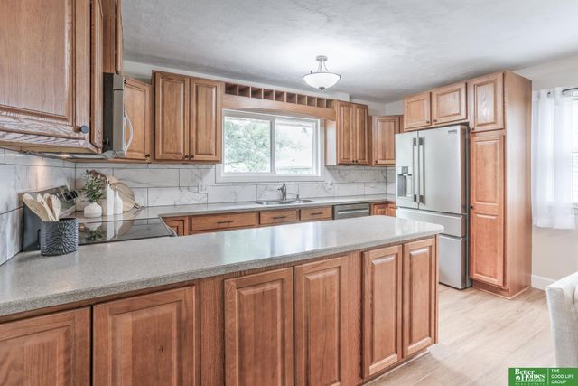 4412 Grover Street, Omaha, NE 68105