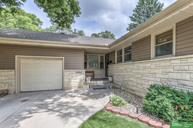 4412 Grover Street, Omaha, NE 68105