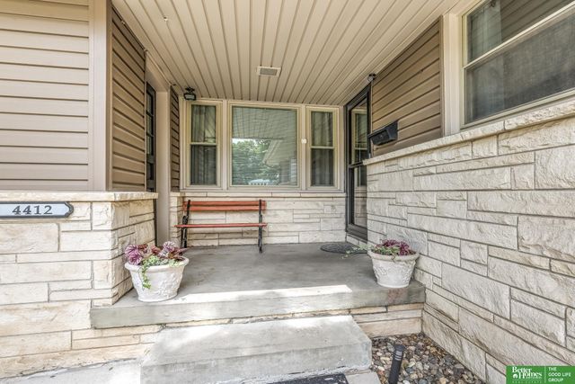 4412 Grover Street, Omaha, NE 68105
