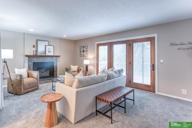4412 Grover Street, Omaha, NE 68105