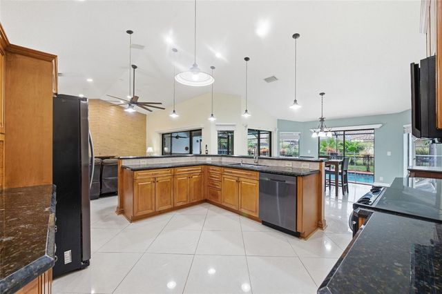 10949 NW 1st Manor, Coral Springs, FL 33071