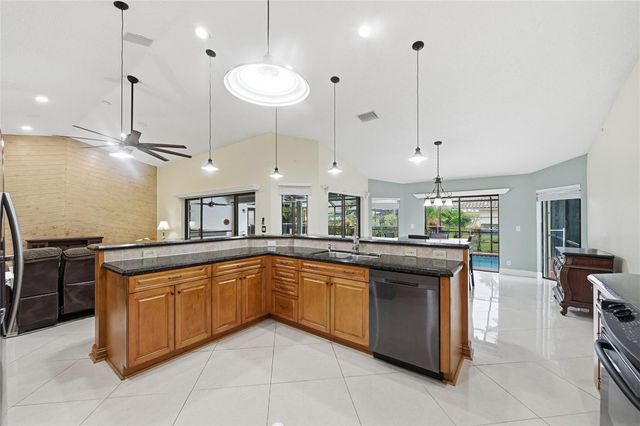 10949 NW 1st Manor, Coral Springs, FL 33071