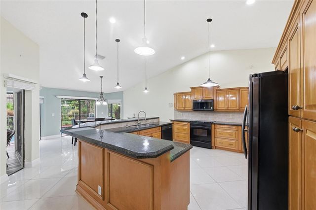 10949 NW 1st Manor, Coral Springs, FL 33071