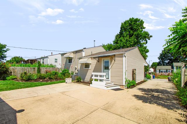817 Breathitt Avenue, Columbus, OH 43207