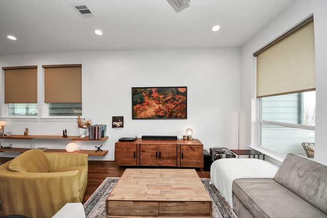 1721 Eado Point Lane, Houston, TX 77003