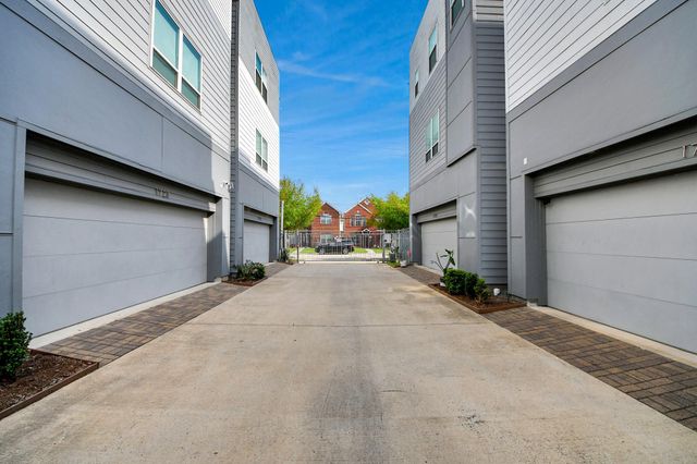 1721 Eado Point Lane, Houston, TX 77003