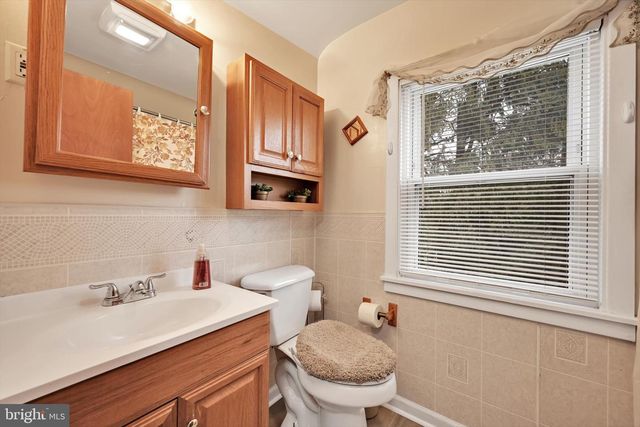 483 BEECHWOOD AVE, Lebanon, PA 17042