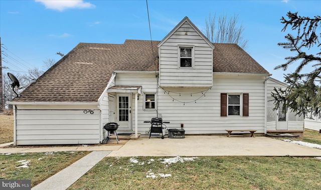 483 BEECHWOOD AVE, Lebanon, PA 17042