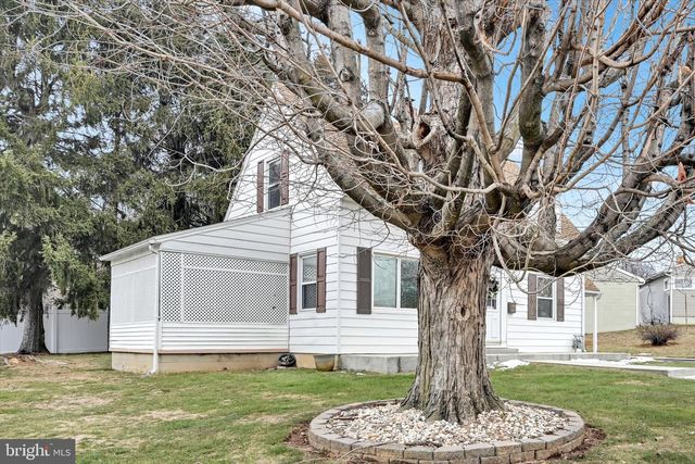 483 BEECHWOOD AVE, Lebanon, PA 17042