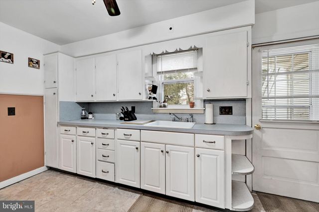 483 BEECHWOOD AVE, Lebanon, PA 17042