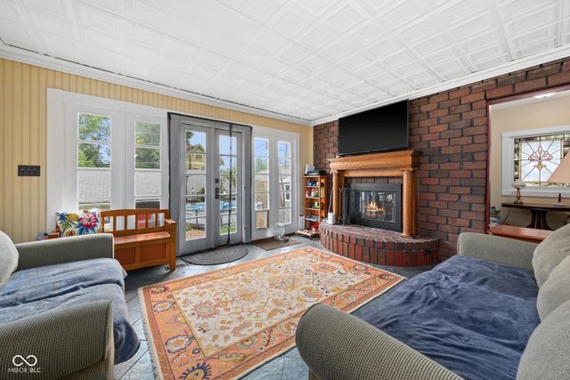 320 W 12th Street, Anderson, IN 46016