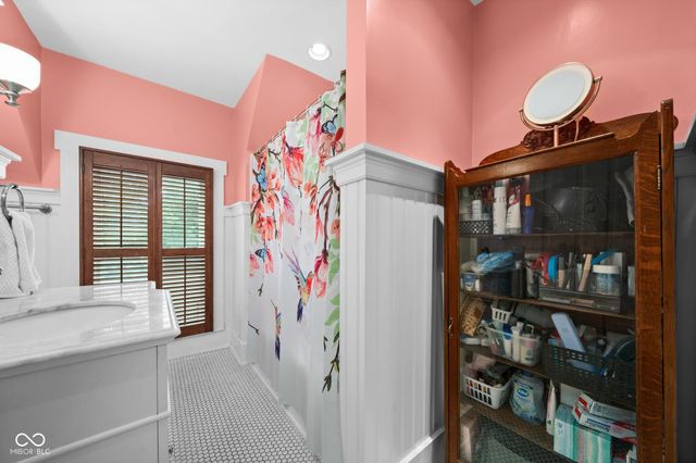 320 W 12th Street, Anderson, IN 46016