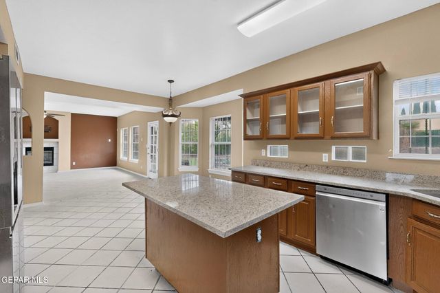 1370 Whirlaway Drive, El Paso, TX 79936