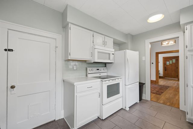 3505 E English, Wichita, KS 67218