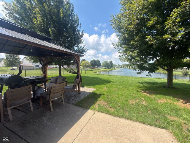 764 Port Drive, Avon, IN 46123