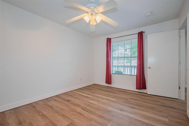 2750 Holly Hall Street 910, Houston, TX 77054