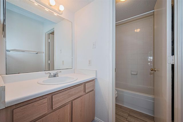 2750 Holly Hall Street 910, Houston, TX 77054