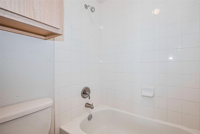 2750 Holly Hall Street 910, Houston, TX 77054