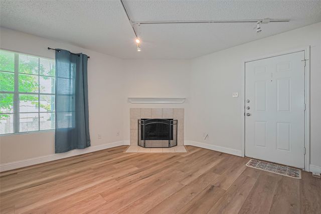 2750 Holly Hall Street 910, Houston, TX 77054