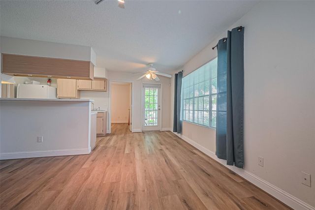2750 Holly Hall Street 910, Houston, TX 77054
