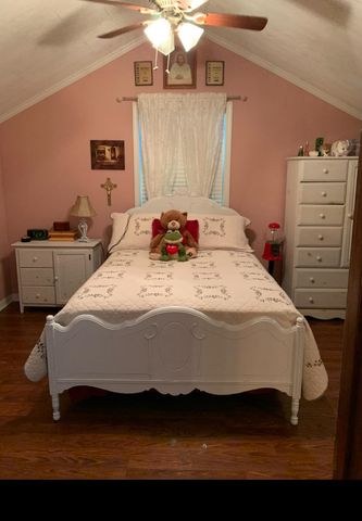 220 Lark Dr, Lockport, LA 70374