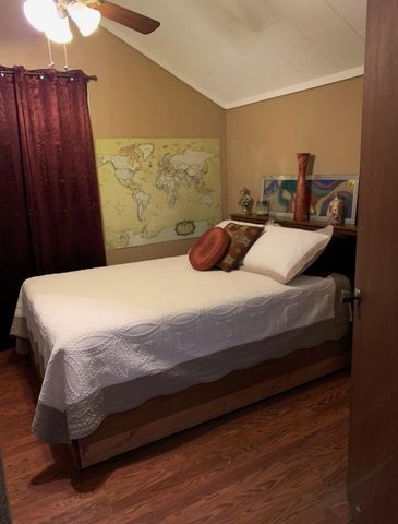 220 Lark Dr, Lockport, LA 70374